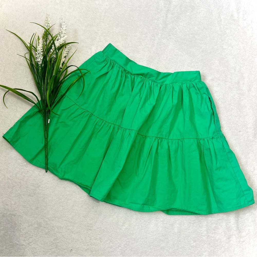 Altar'd State Clover Green Tiered Mini Skirt - Small (26")